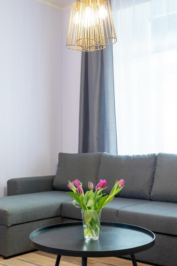 Suedalinna Apartment กูรัซซาเร ภายนอก รูปภาพ